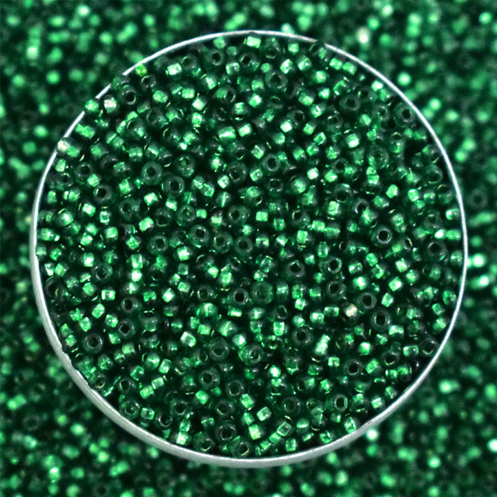 11/0 Seed Beads in Dark Green 
