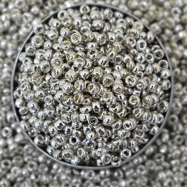 Seed Beads in Uni-Silver Color 