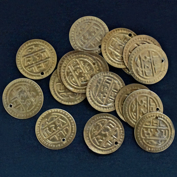 EMBMC5207 (20MM Coin Shape Top-Hole Gold Sequins)