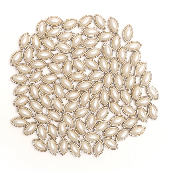 EMBKS5429 (6x11MM Cream Color Boat Shape Kundan Stones)