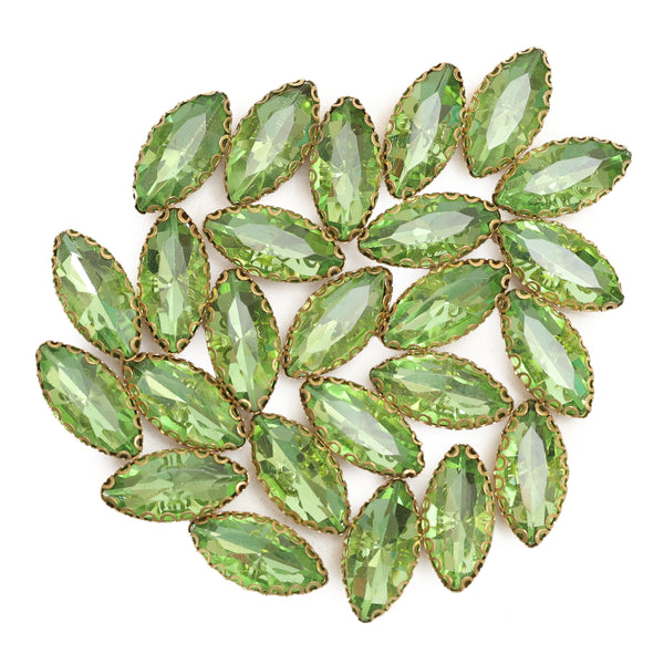 25 Pieces, Pale Green Color Sew on Glass Crystal Stone