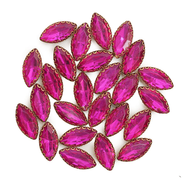25 Pieces, Magenta Color Sew on Glass Crystal Stone