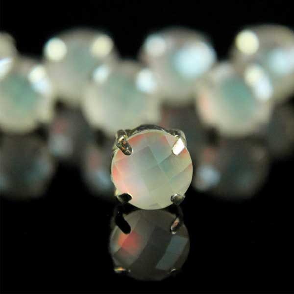 EMBAS4526 (8MM ROUND SHAPE VANILLA COLOR ACRYLIC STONE)