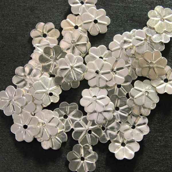 EMB1401 (Flower Shape Metal Sequins)