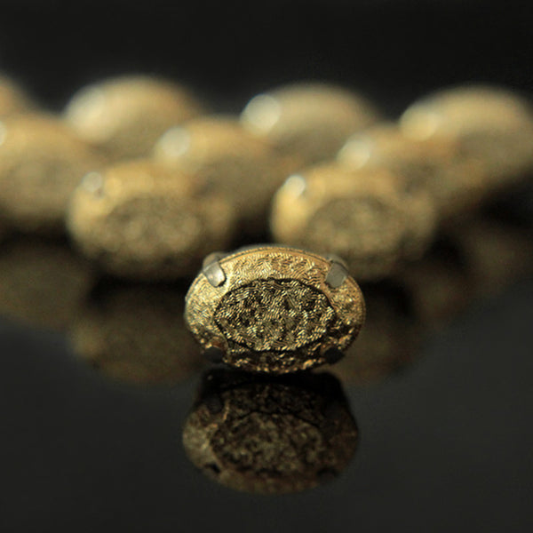 gold cabochon stones