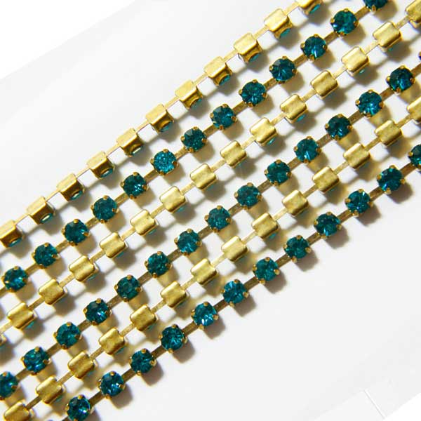 EMB695 (Enamel Blue Colour Chaton Chain)