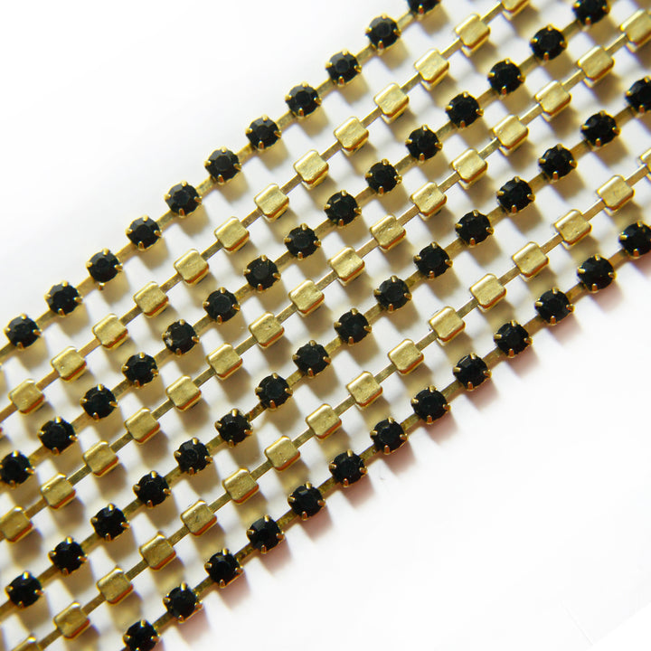 Black Colour Chaton Chain