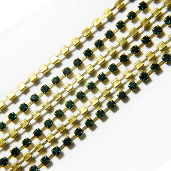 EMB739 (Emerald Green Colour Chaton Chain)