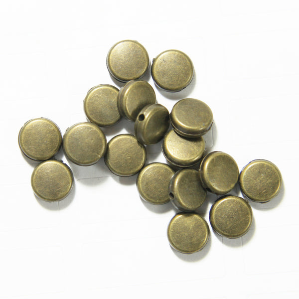 Round Studs