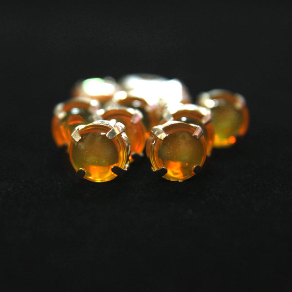 EMB877 (34SS Gold Fusion Lucite Stones in Mounts)